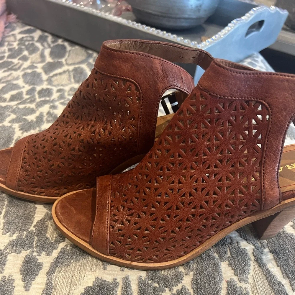 Trask Booties - Picture 3 of 7